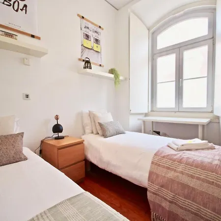 Akicity Baixa Pearl Lisbon